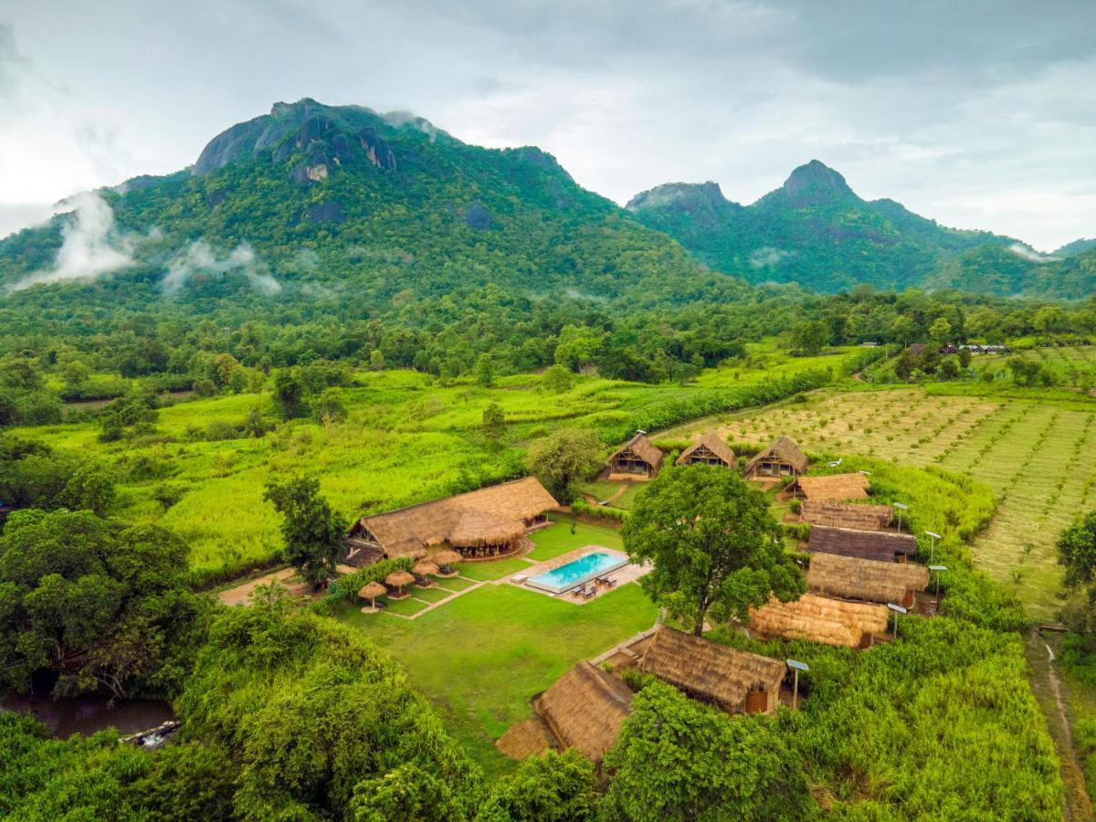 Wild Glamping Gal Oya - Thema Collection Hotel Galgamuwa  Exterior foto
